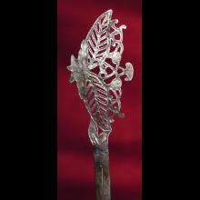 Epingle en argent, décor de papillon